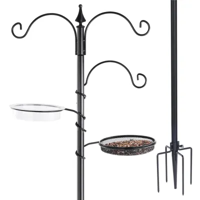 Backyard Bird Feeding Station Kit