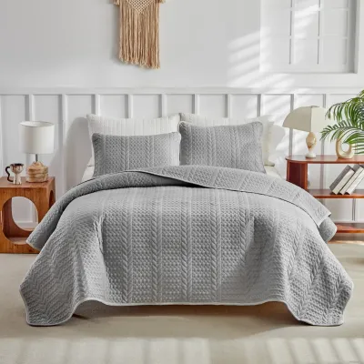 Gray Cable-Knit Channel Quilted Polyester Coverlet Set with Diamond Stitch