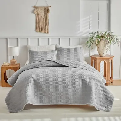 Gray Ultrasonic Diamond Quilted Microfiber Coverlet Set with Scalloped Edges